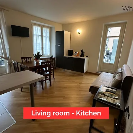 Appartamento Con Terrazza In Pieno Centro