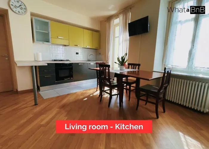 Con Terrazza In Pieno Centro Apartamento Asti